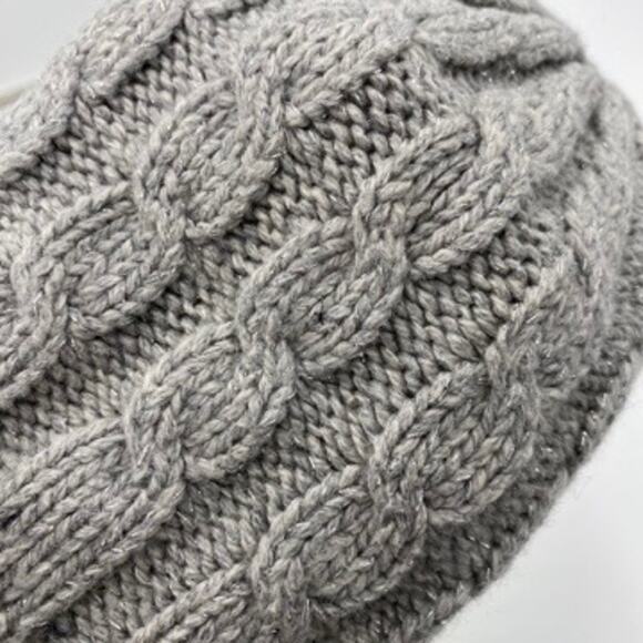 Banana Republic Women's Grey Silver Metallic Fiber Winter Beanie - Picture 4 of 4